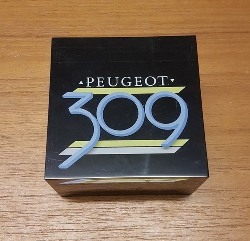 Vintage retro peugeot 309 - vintage,