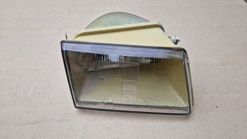 Peugeot 309 right headlight